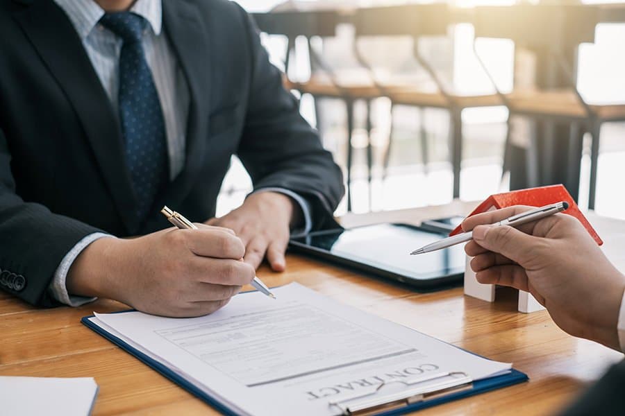 Business people contract Agreement was signed co-investment bus